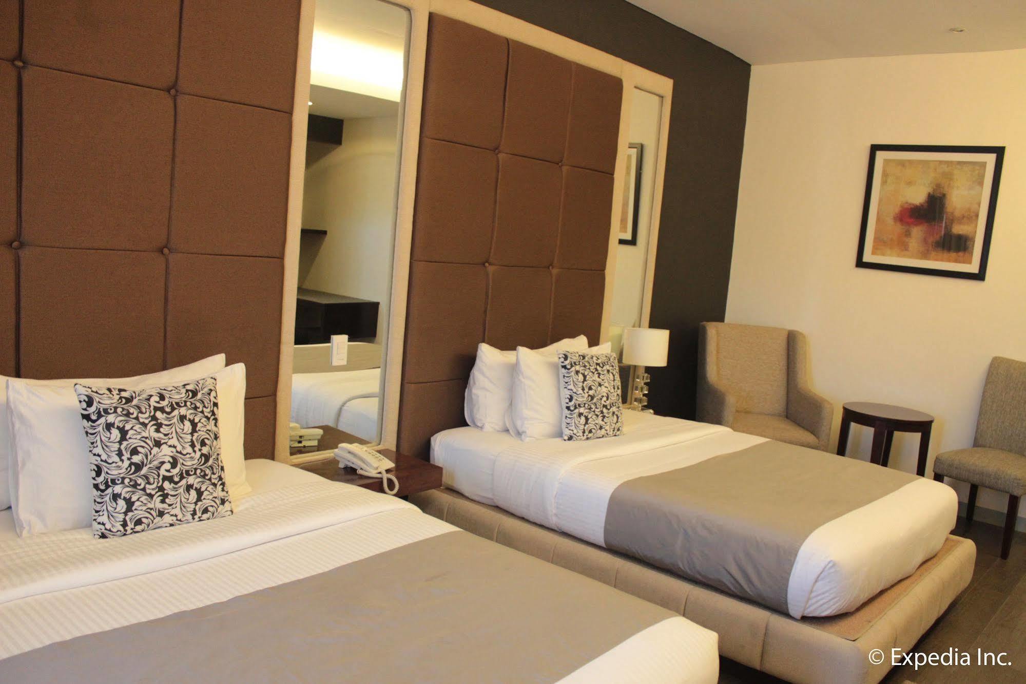 Segara Suites Olongapo Exterior photo